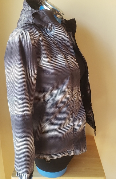 Billabong Winter Jacket - Picture 5 of 16